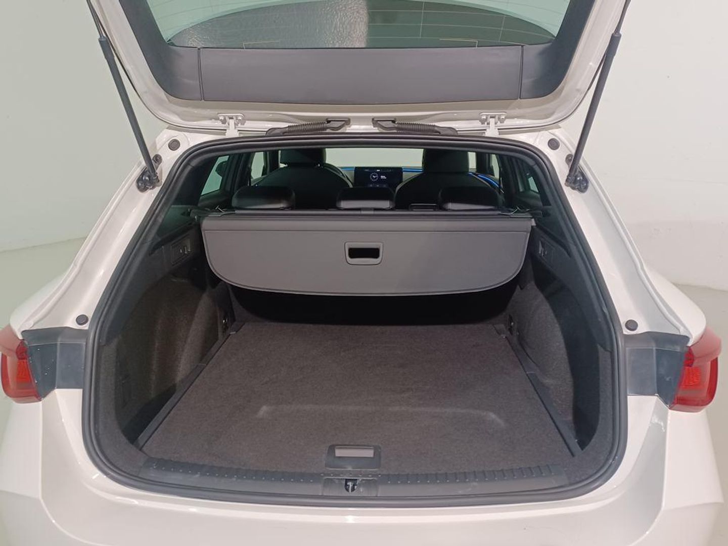 CUPRA Leon Sportstourer 1.5 eTSI DSG 110 kW (150 CV)