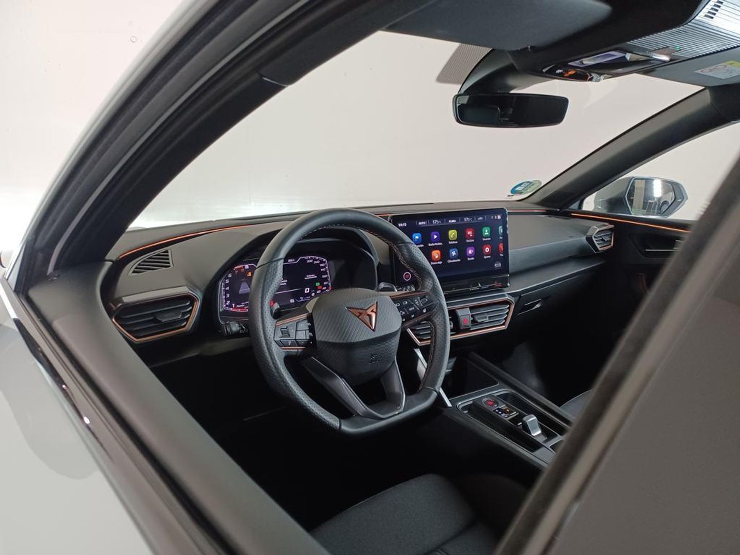 CUPRA Leon Sportstourer 1.5 eTSI DSG 110 kW (150 CV)