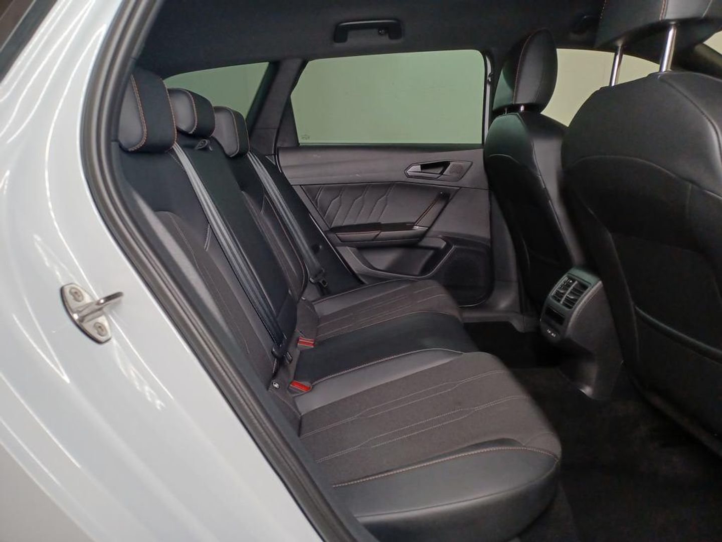 CUPRA Leon Sportstourer 1.5 eTSI DSG 110 kW (150 CV)