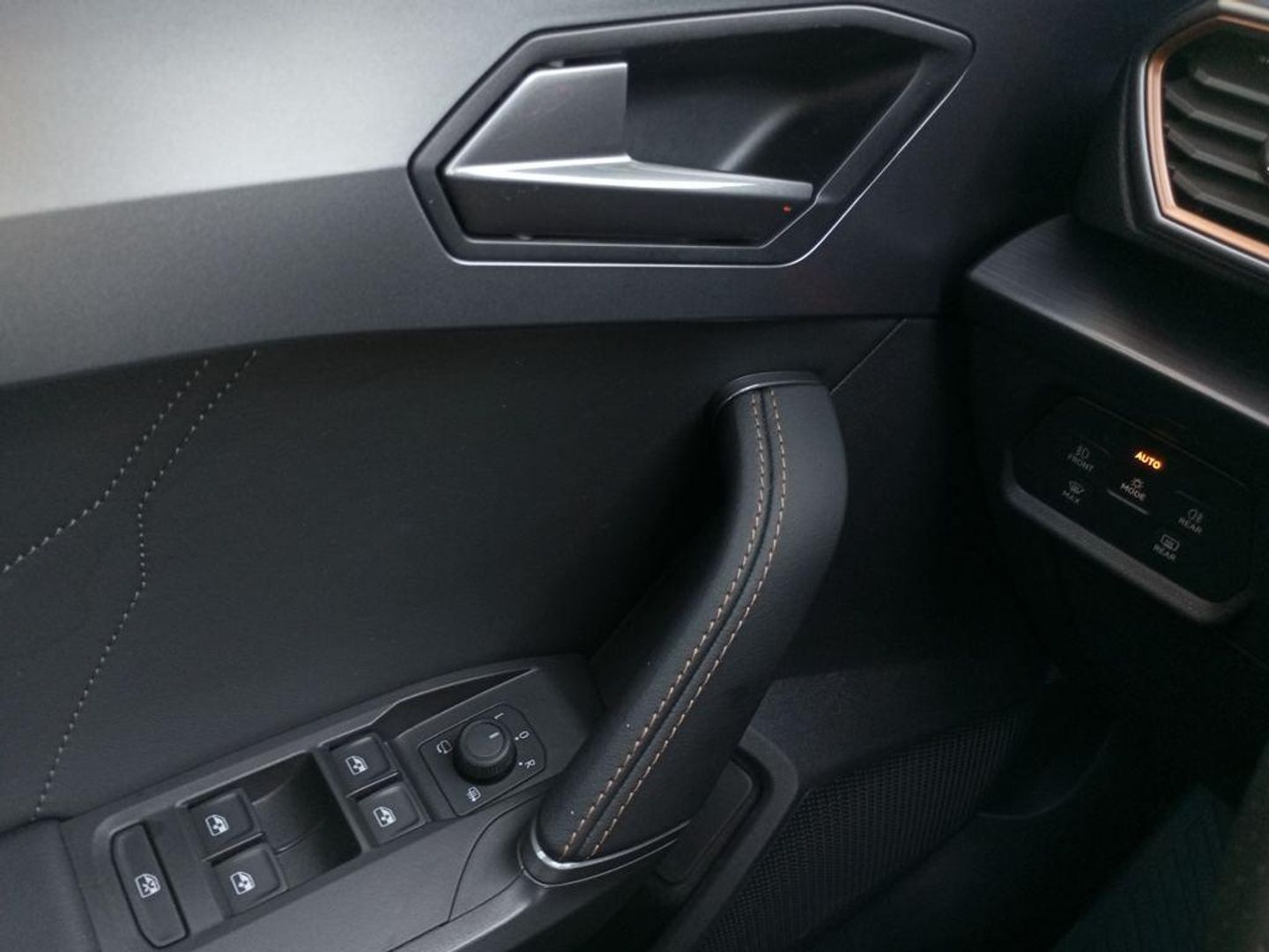 CUPRA Leon Sportstourer 1.5 eTSI DSG 110 kW (150 CV)