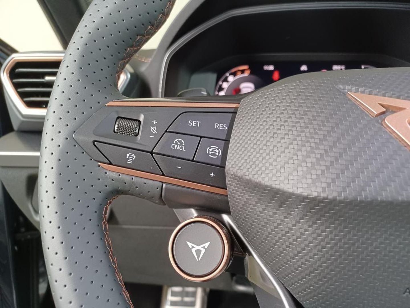 CUPRA Leon Sportstourer 1.5 eTSI DSG 110 kW (150 CV)