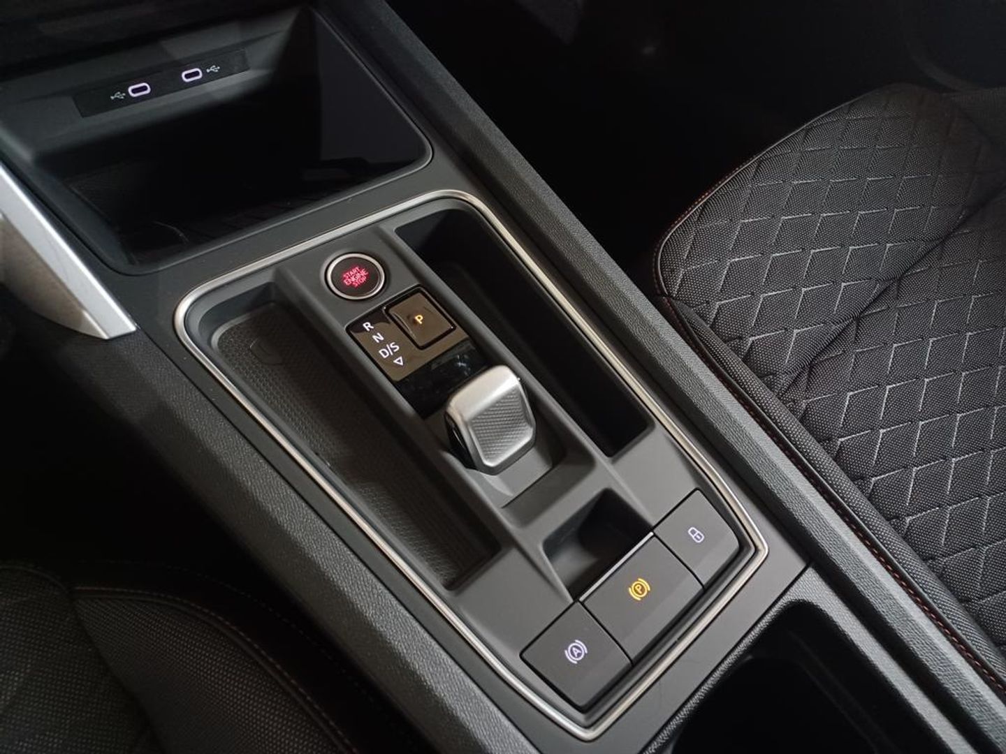 SEAT León 1.5 eTSI S&S FR Special Edition DSG 110 kW (150 CV)