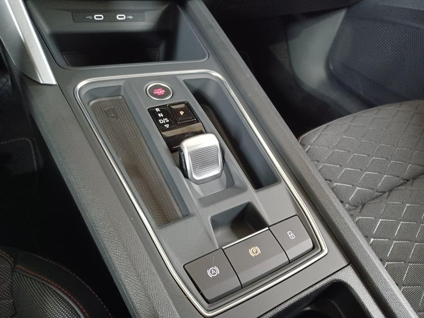 SEAT León 1.5 eTSI S&S FR Special Edition DSG 110 kW (150 CV)