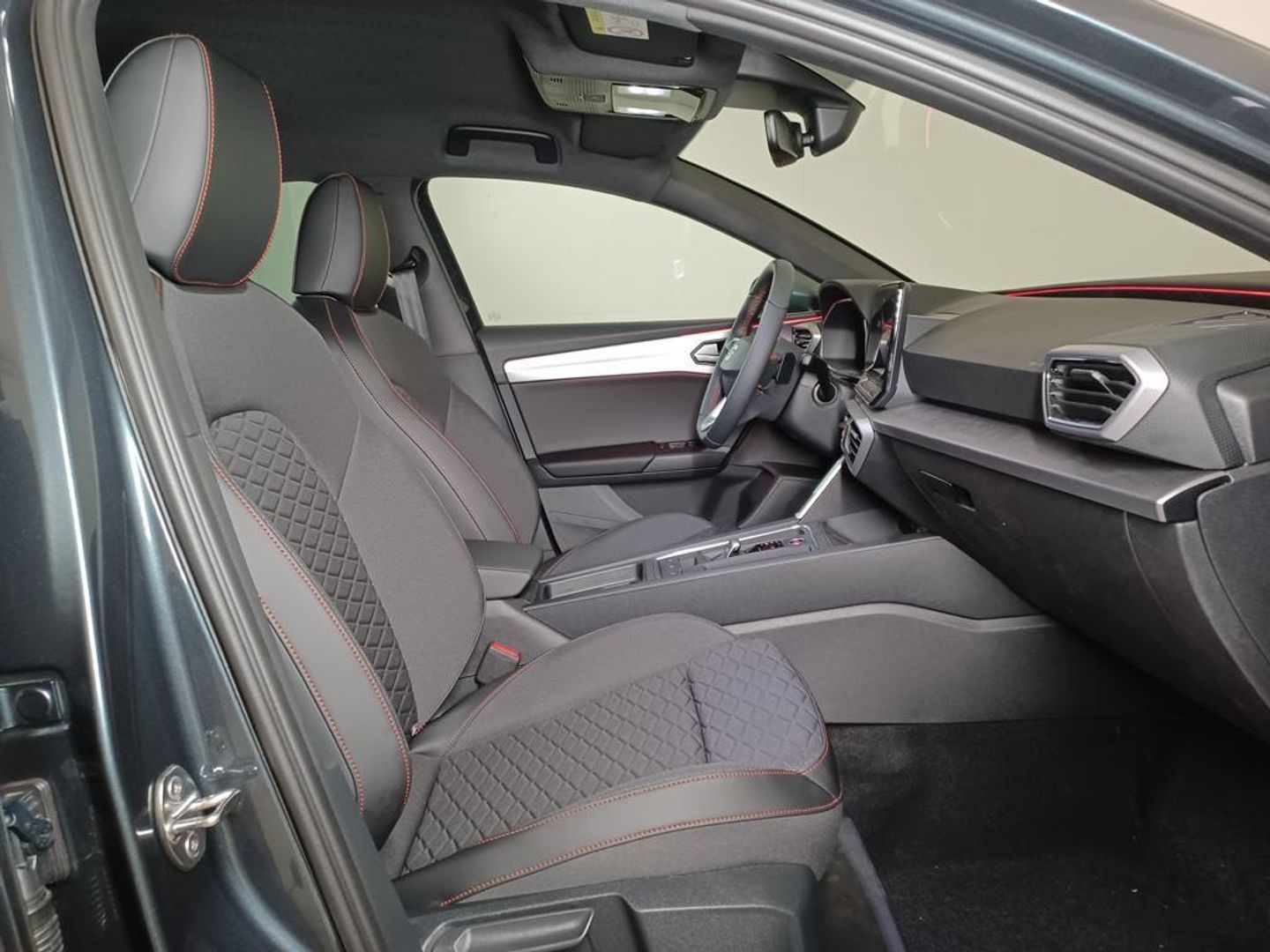 SEAT León 1.5 eTSI S&S FR Special Edition DSG 110 kW (150 CV)