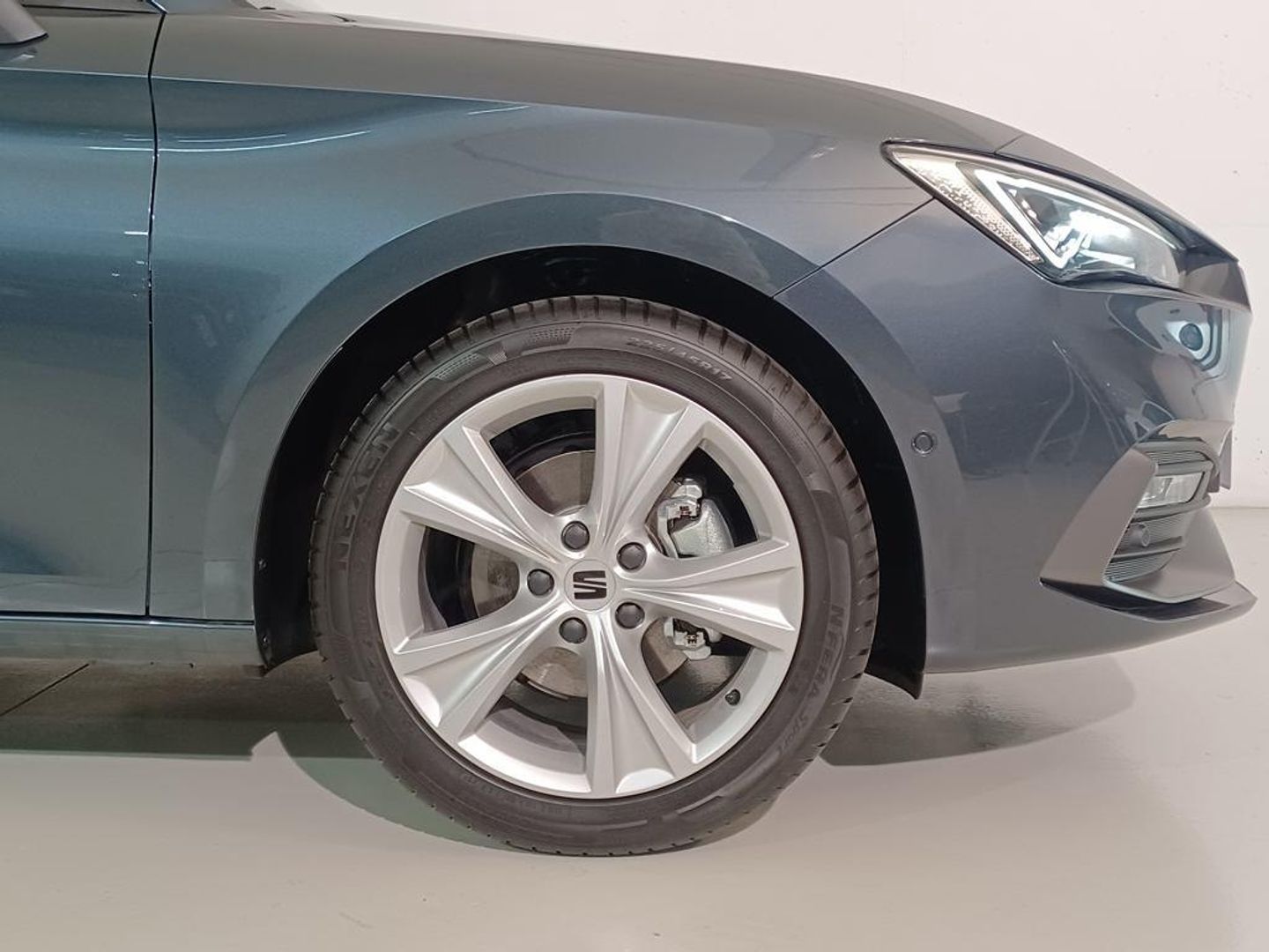 SEAT León 1.5 eTSI S&S FR Special Edition DSG 110 kW (150 CV)
