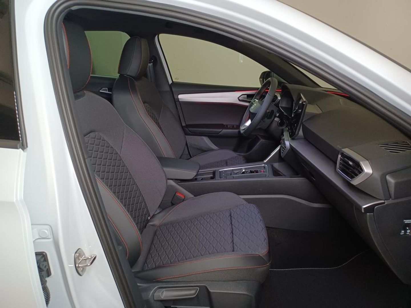 SEAT León 1.5 eTSI S&S FR Special Edition DSG 110 kW (150 CV)