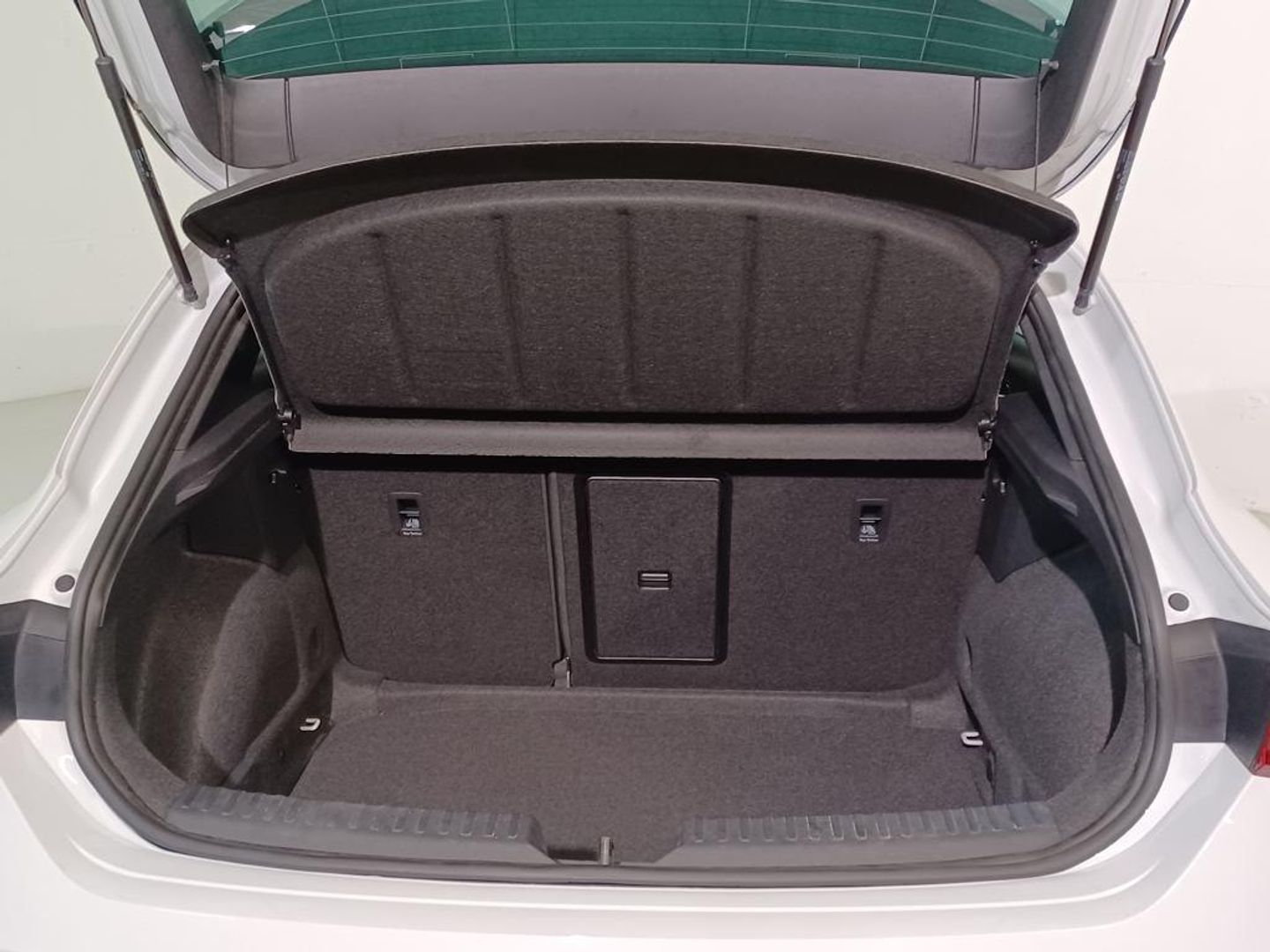 SEAT León 1.5 eTSI S&S FR Special Edition DSG 110 kW (150 CV)