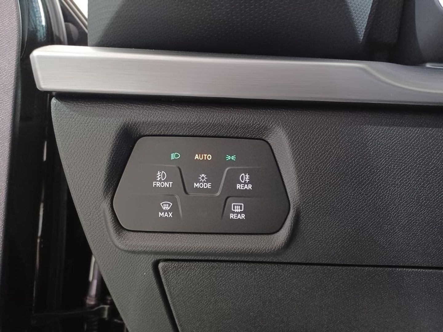 SEAT León 1.5 eTSI S&S FR Special Edition Vision DSG 110 kW (150 CV)