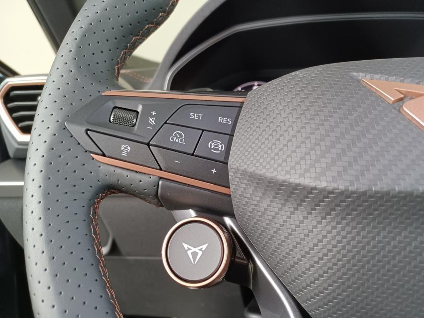 CUPRA Formentor 1.5 eTSI DSG 110 kW (150 CV)