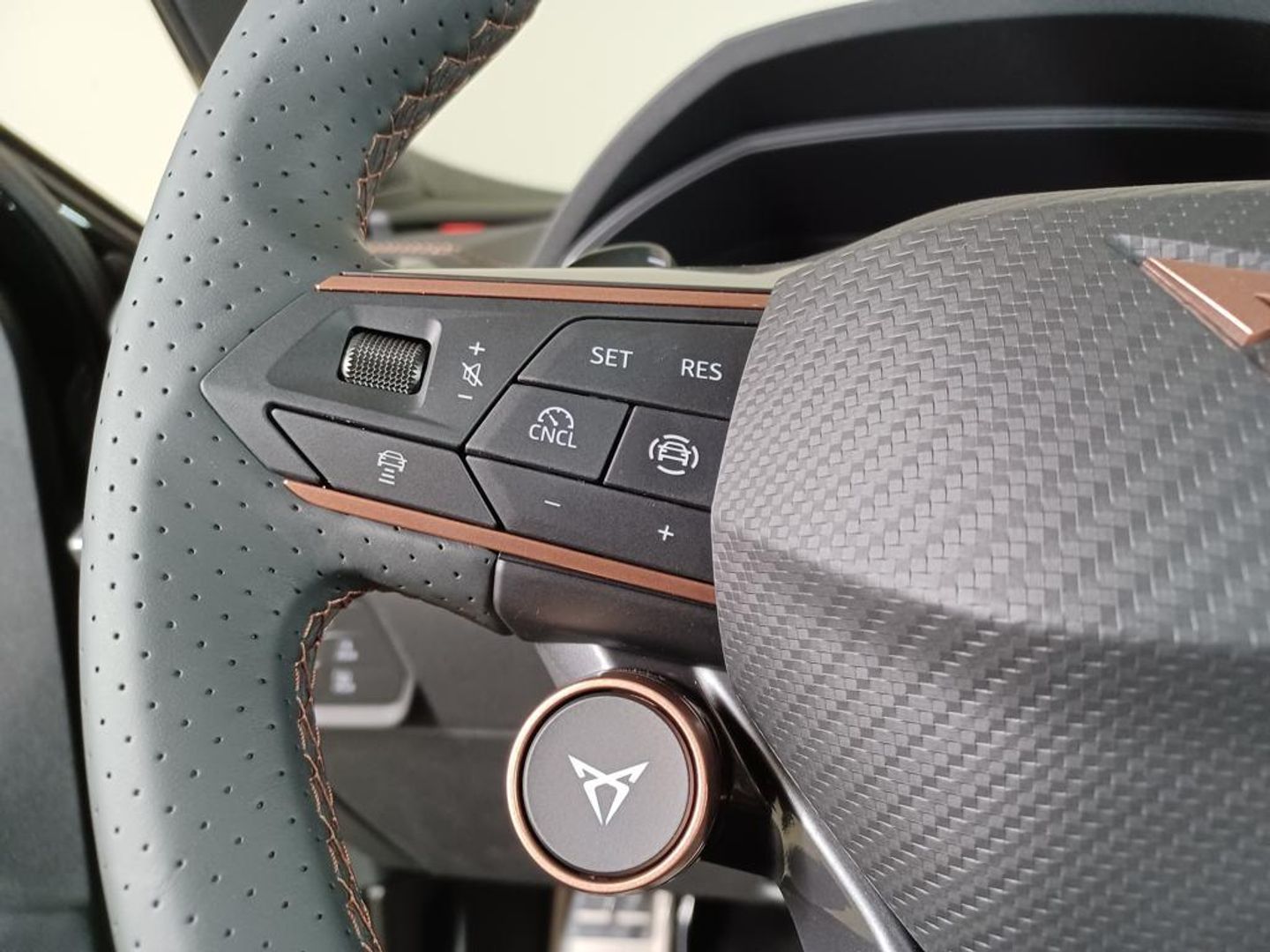 CUPRA Formentor 1.5 eTSI DSG 110 kW (150 CV)