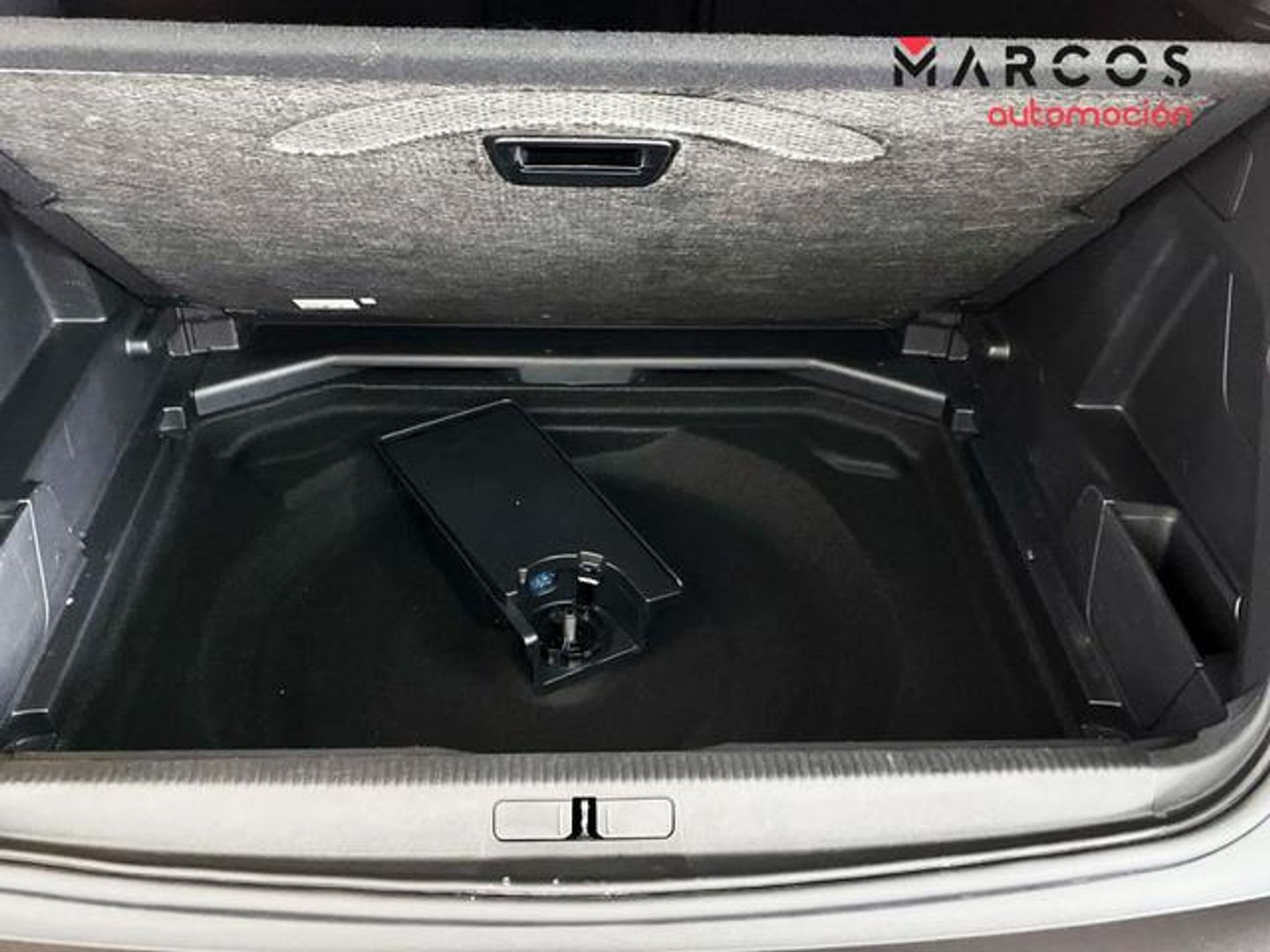 Peugeot 3008 Hybrid 136 Allure Pack eDCS6 100 kW (136 CV)