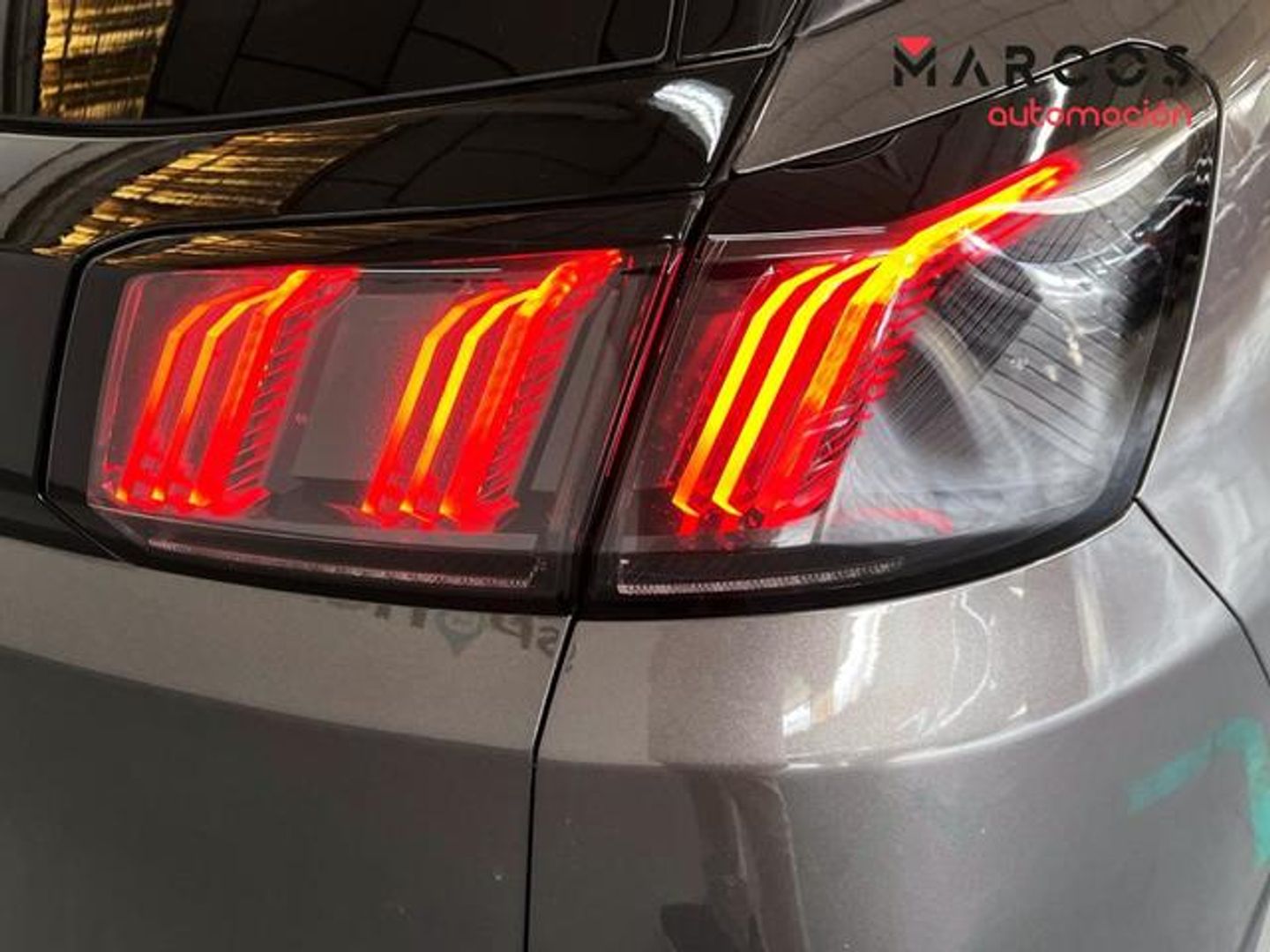 Peugeot 3008 Hybrid 136 Allure Pack eDCS6 100 kW (136 CV)