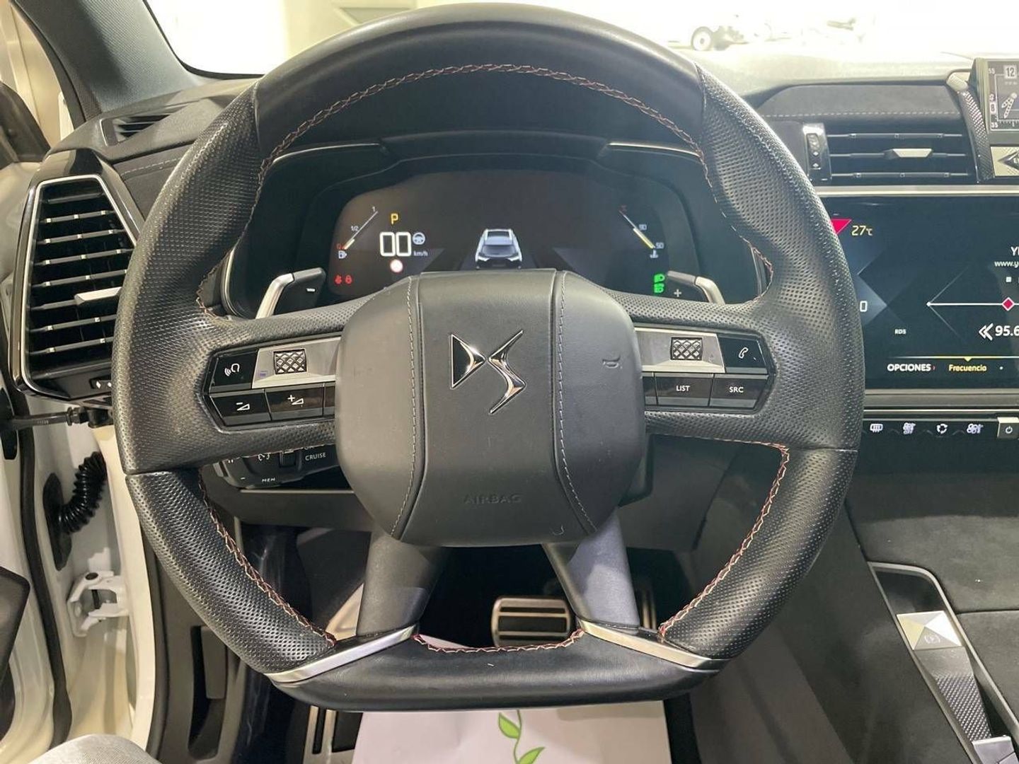 DS DS7 Crossback BlueHDi 130 Performance Line+ AT 96 kW (130 CV)