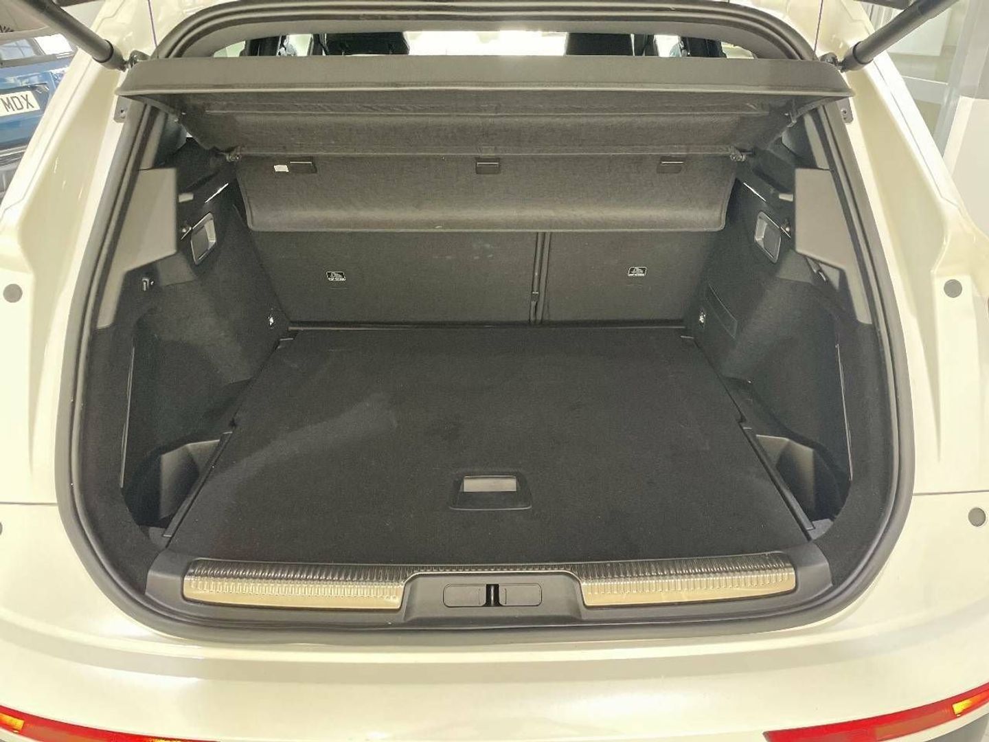 DS DS7 Crossback BlueHDi 130 Performance Line+ AT 96 kW (130 CV)