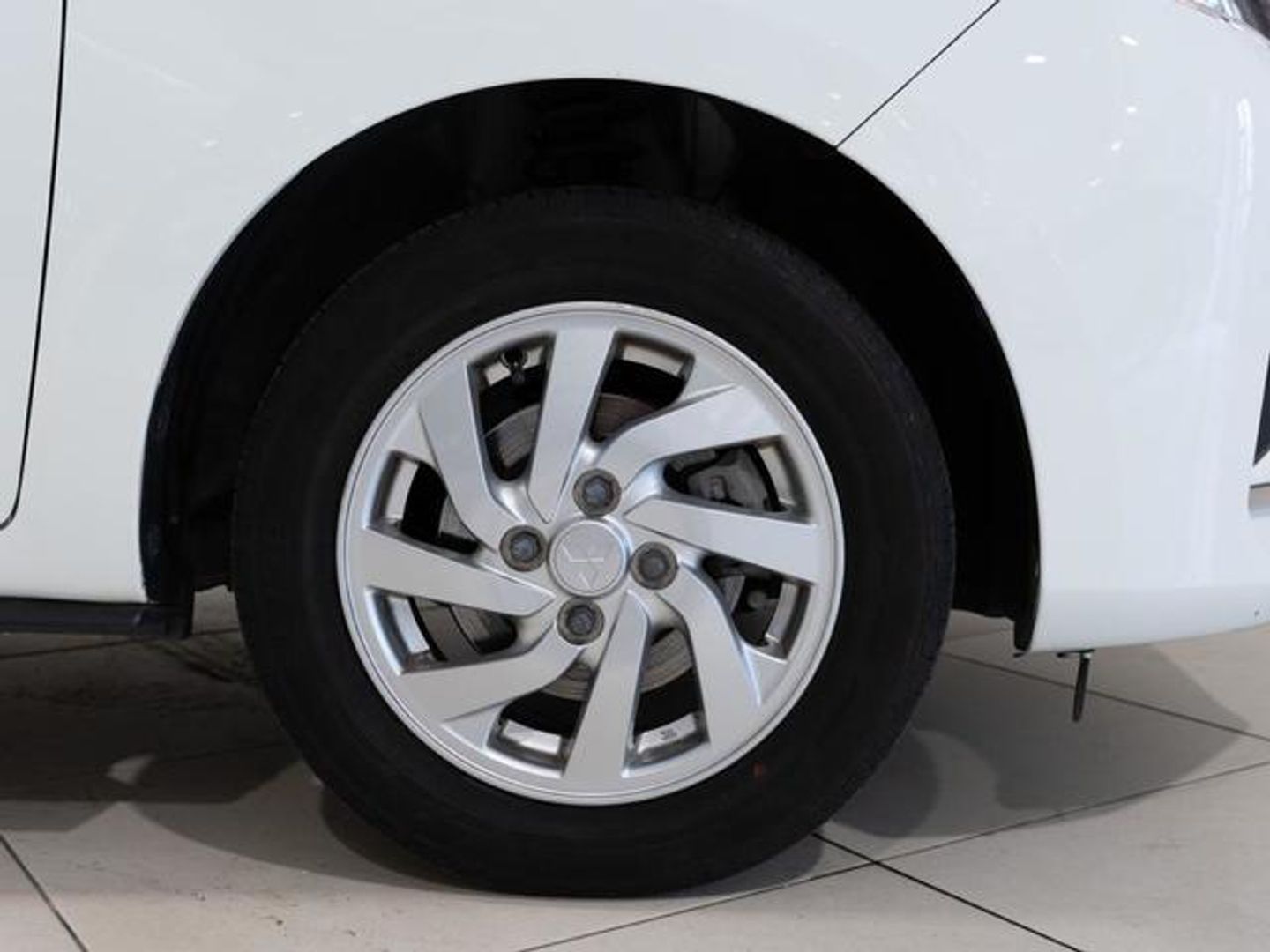 Mitsubishi Space Star 120 MPI Motion 52 kW (71 CV)
