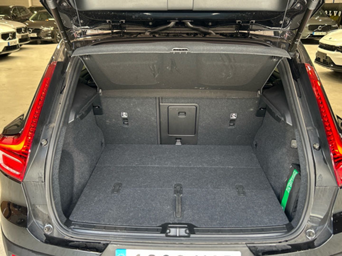 Volvo XC40 B3 G Black Edition+ Auto 120 kW (163 CV)