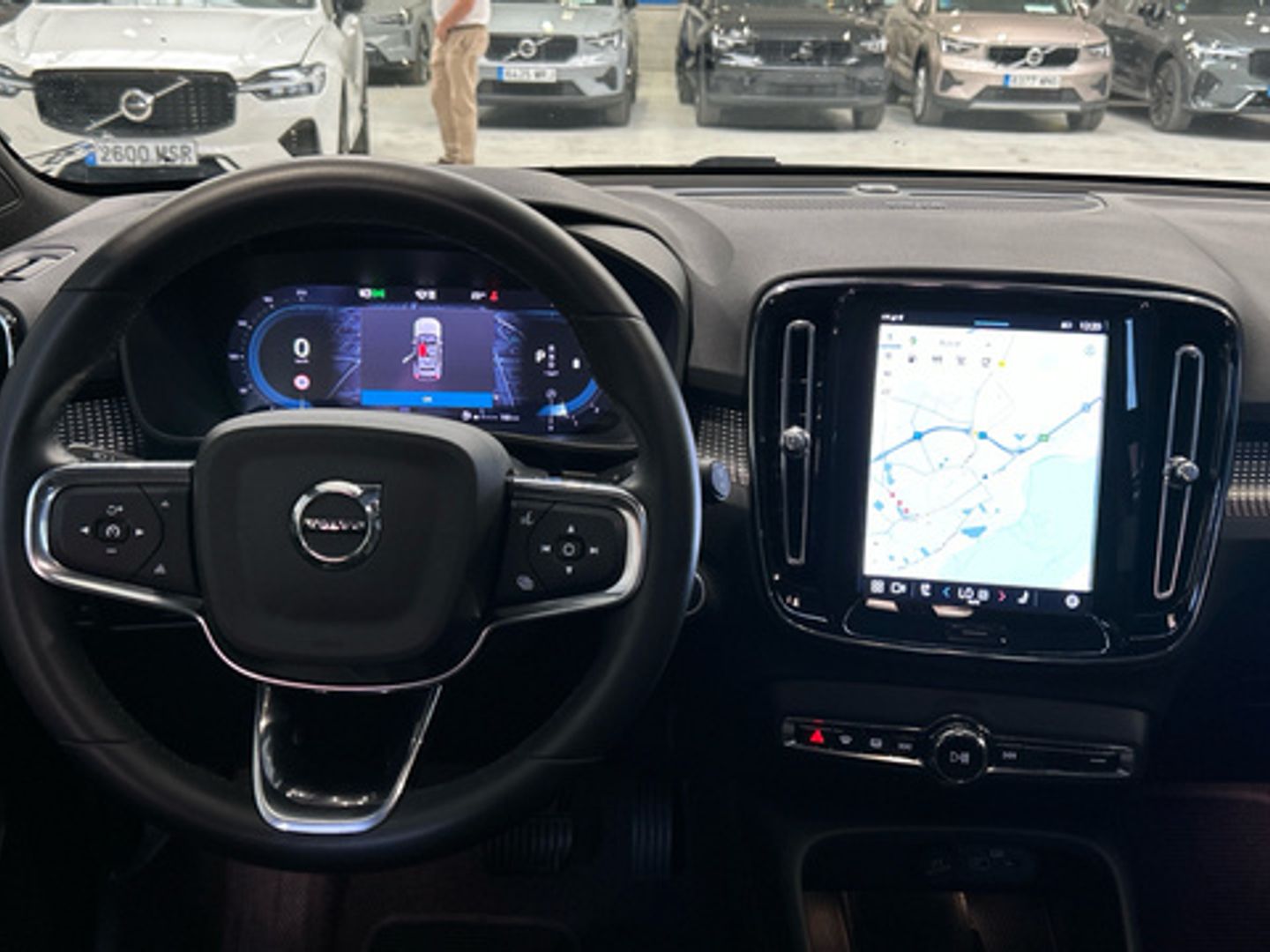 Volvo XC40 B3 G Black Edition+ Auto 120 kW (163 CV)