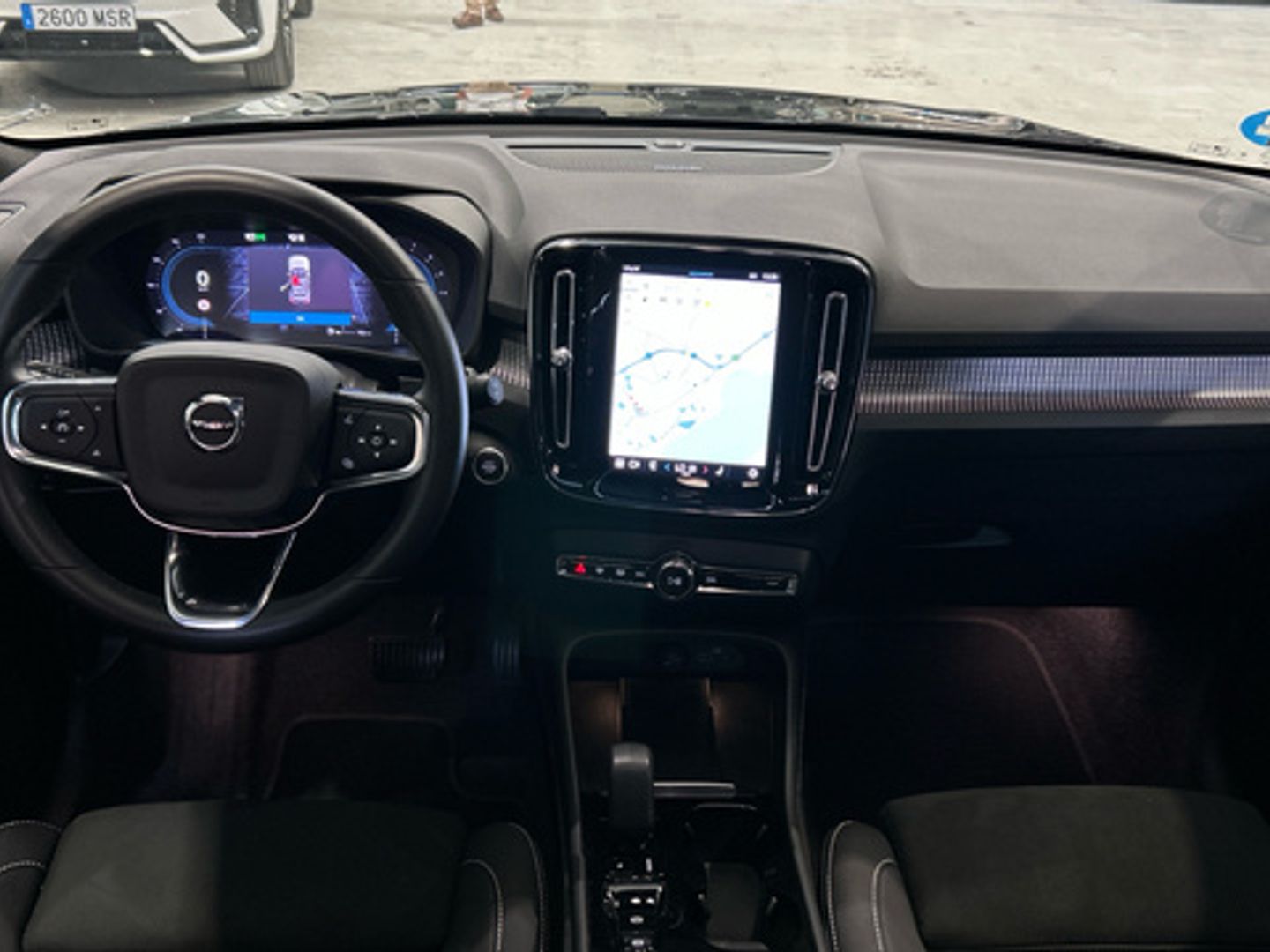 Volvo XC40 B3 G Black Edition+ Auto 120 kW (163 CV)
