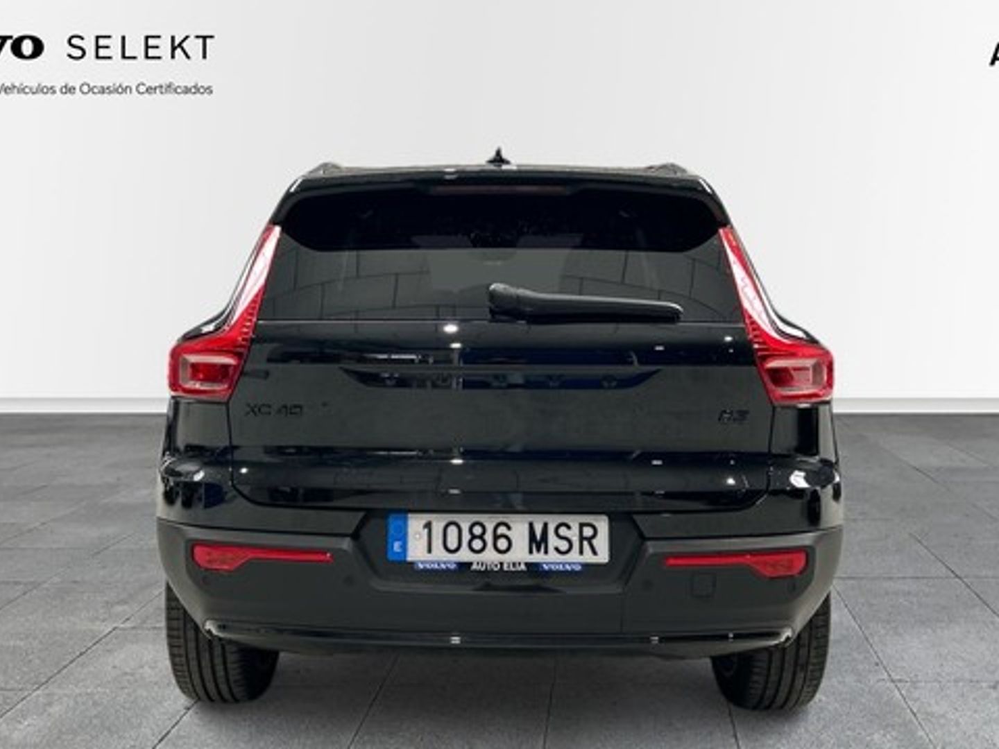 Volvo XC40 B3 G Black Edition+ Auto 120 kW (163 CV)