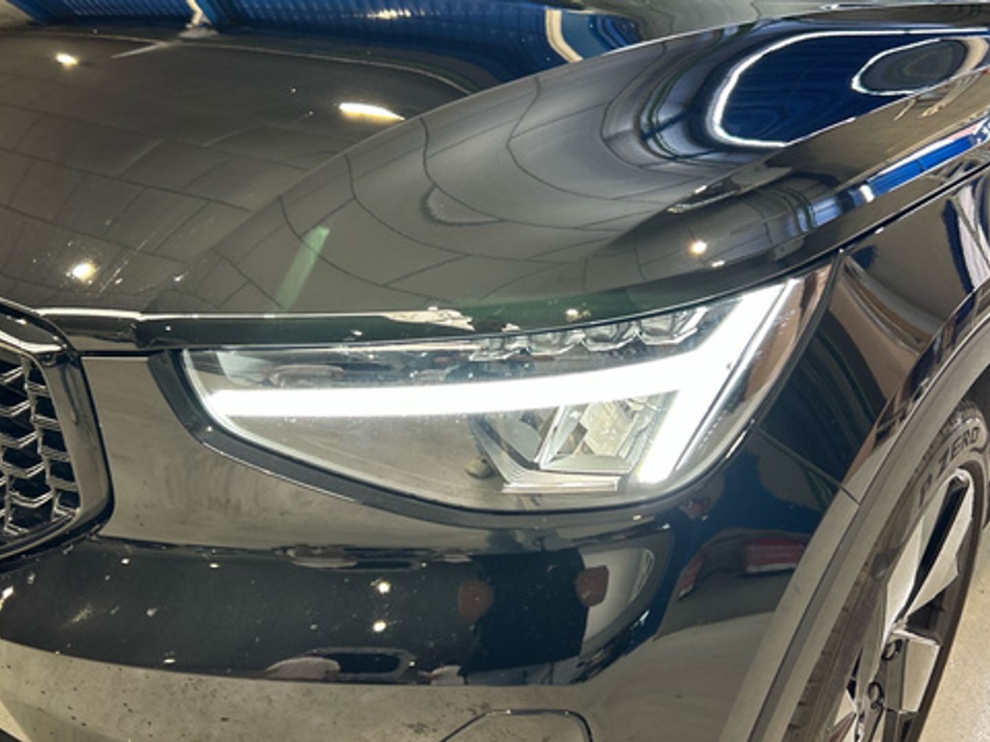 Volvo XC40 B3 G Black Edition+ Auto 120 kW (163 CV)