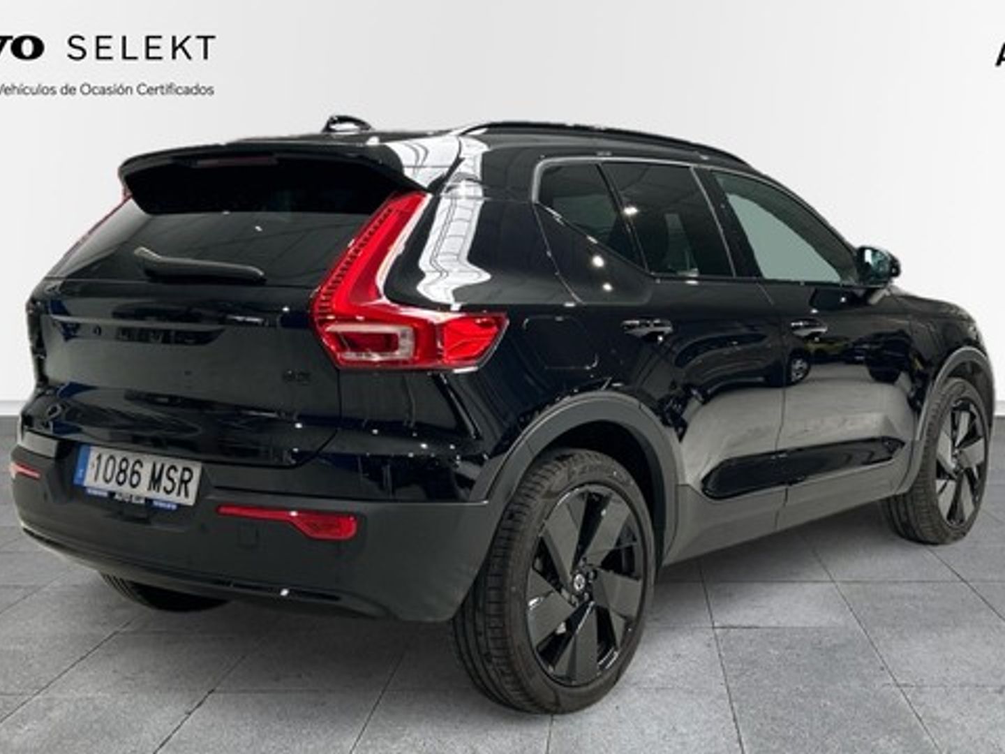 Volvo XC40 B3 G Black Edition+ Auto 120 kW (163 CV)