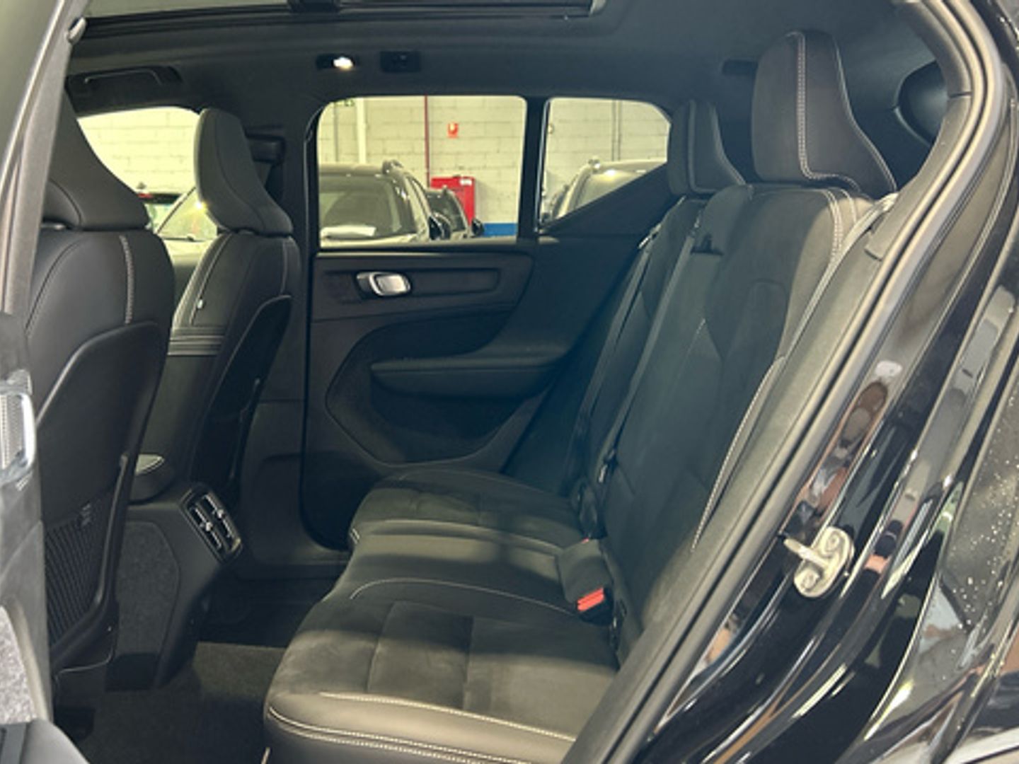 Volvo XC40 B3 G Black Edition+ Auto 120 kW (163 CV)