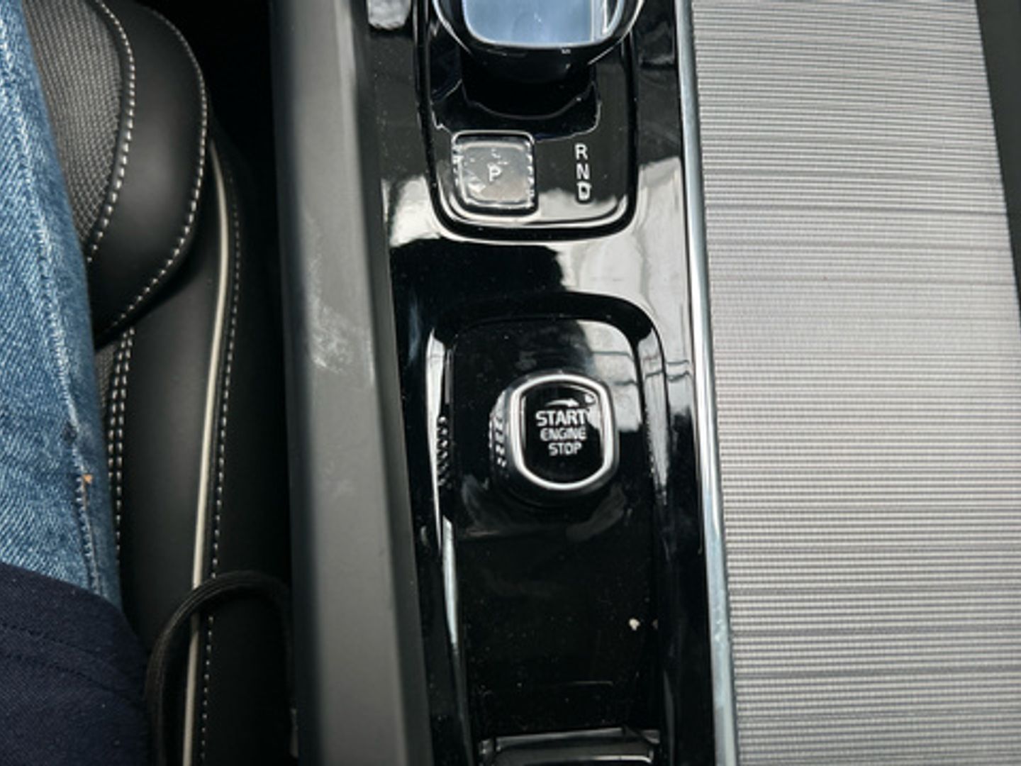 Volvo XC60 T6 Recharge Plus Dark AWD Auto 257 kW (350 CV)