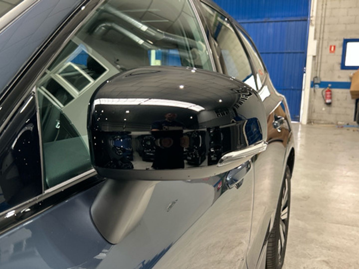 Volvo XC60 T6 Recharge Plus Dark AWD Auto 257 kW (350 CV)