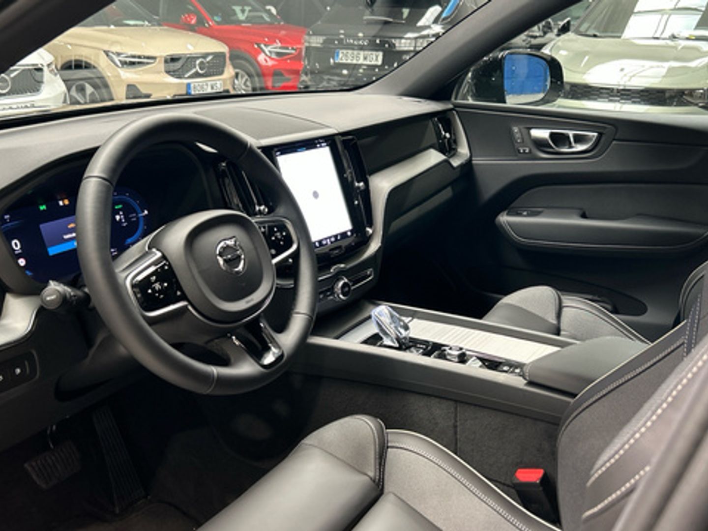 Volvo XC60 T6 Recharge Plus Dark AWD Auto 257 kW (350 CV)