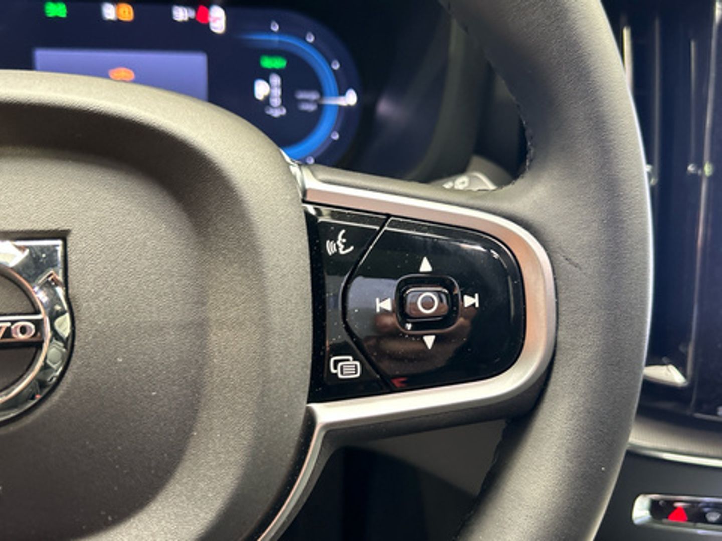 Volvo XC60 T6 Recharge Plus Dark AWD Auto 257 kW (350 CV)