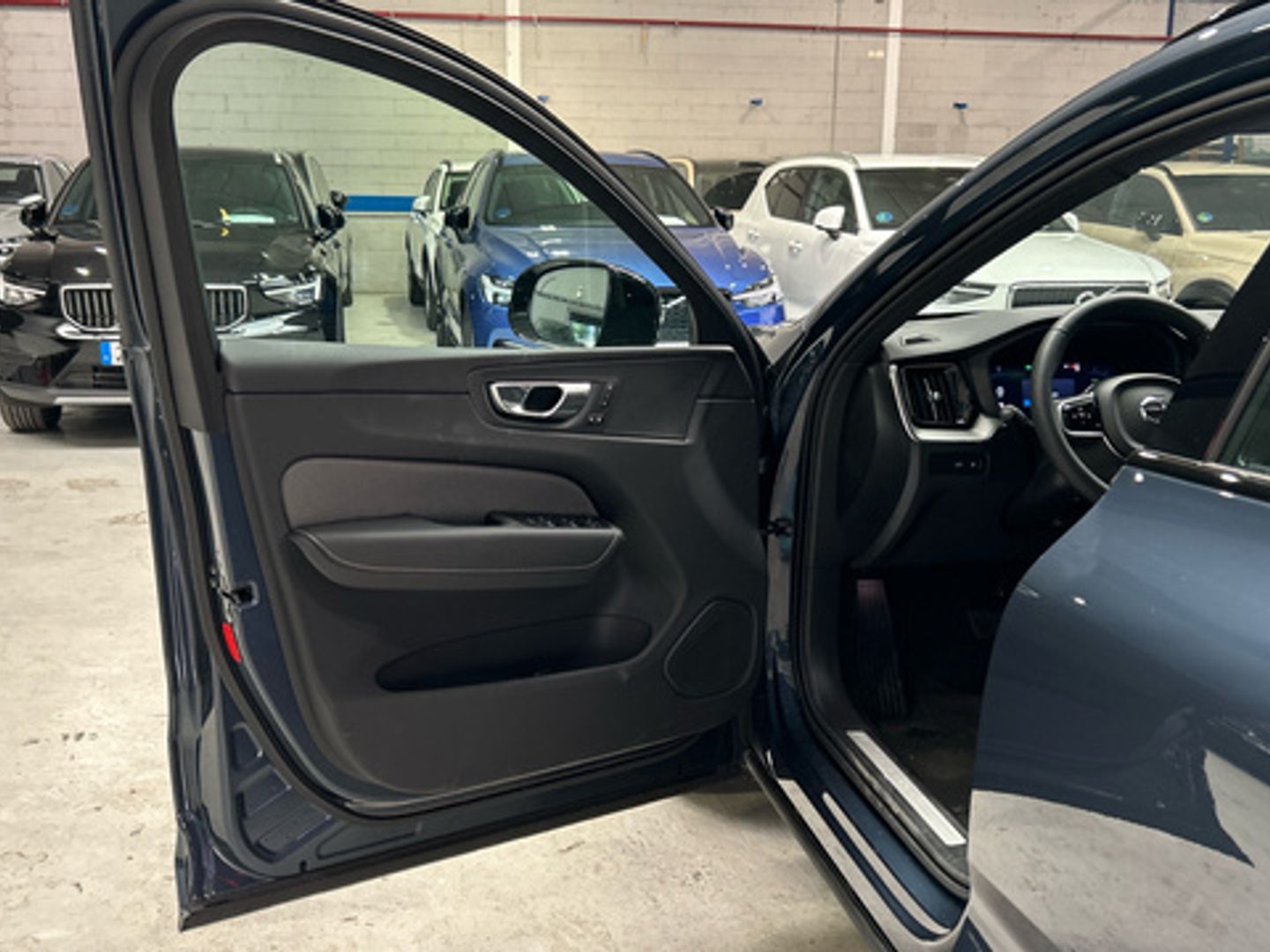 Volvo XC60 T6 Recharge Plus Dark AWD Auto 257 kW (350 CV)