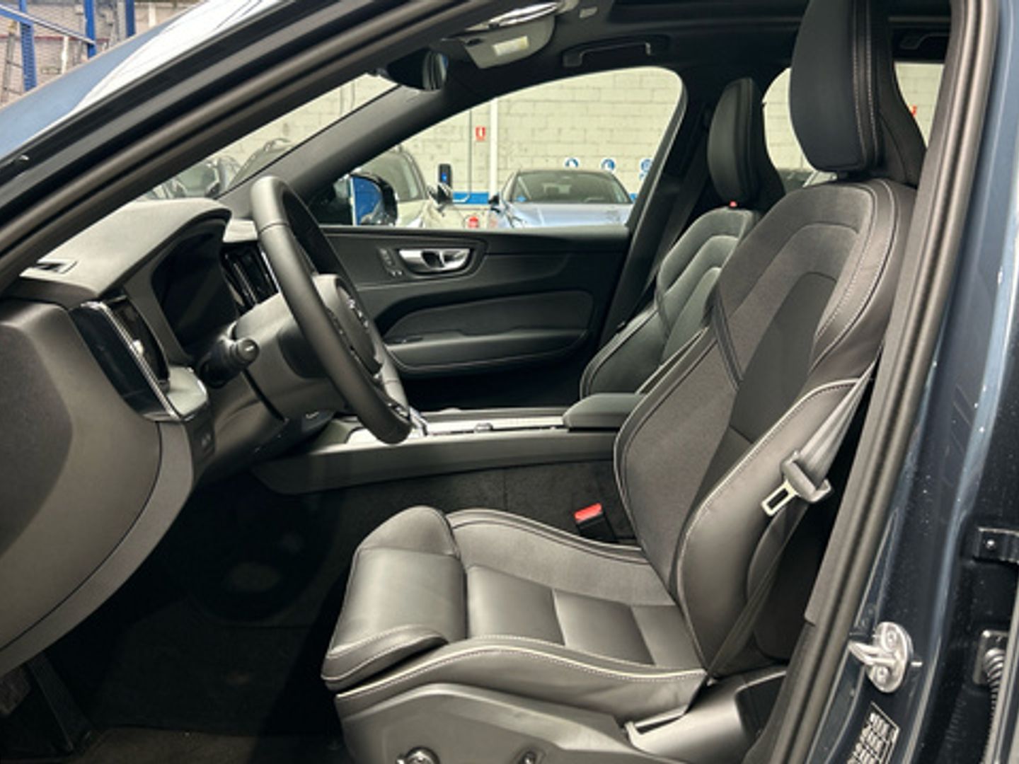 Volvo XC60 T6 Recharge Plus Dark AWD Auto 257 kW (350 CV)