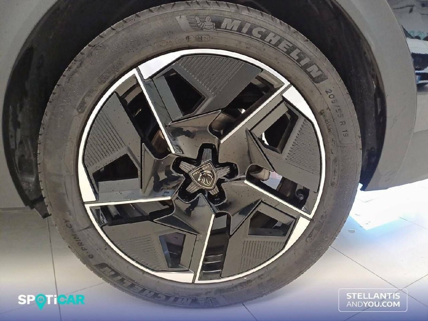 Peugeot 408 GT Puretech EAT8 96 kW (130 CV)