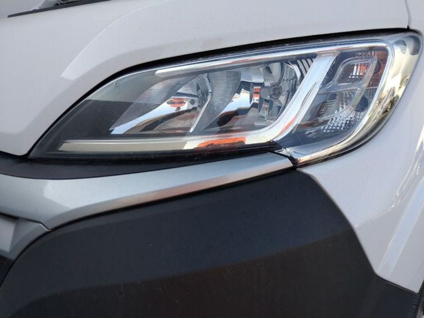 Citroen Jumper Furgon BlueHDi 140 35 L3H2 103 kW (140 CV)