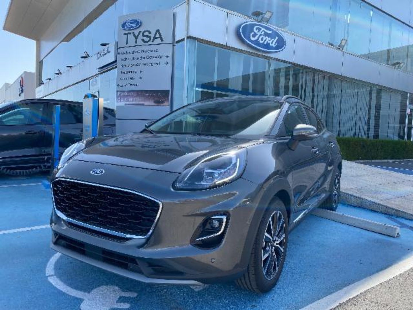 Ford Puma 1.0 EcoBoost MHEV Titanium Design 92 kW (125 CV) Gris SUV