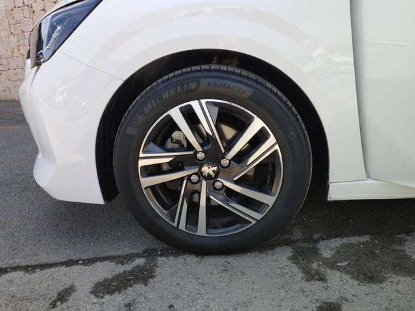 Peugeot 208 PureTech 100 Allure 75 kW (100 CV)