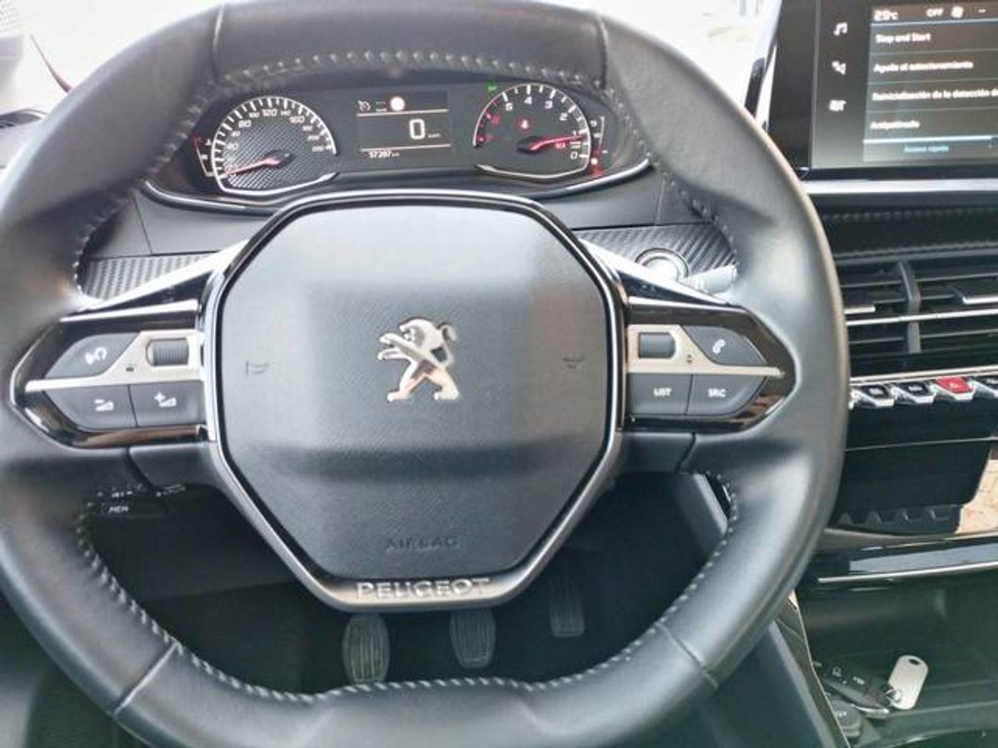 Peugeot 208 PureTech 100 Allure 75 kW (100 CV)