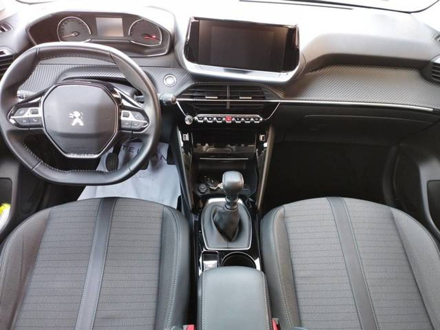 Peugeot 208 PureTech 100 Allure 75 kW (100 CV)