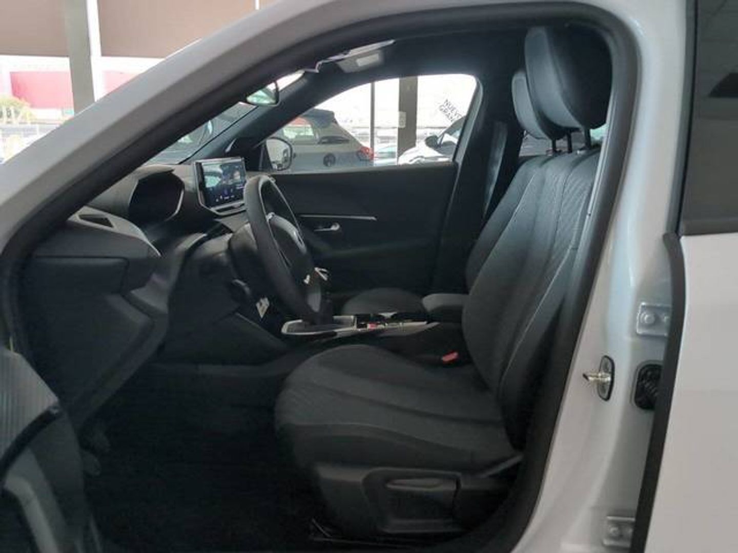 Peugeot 2008 PureTech 100 S&S Allure 75 kW (100 CV)