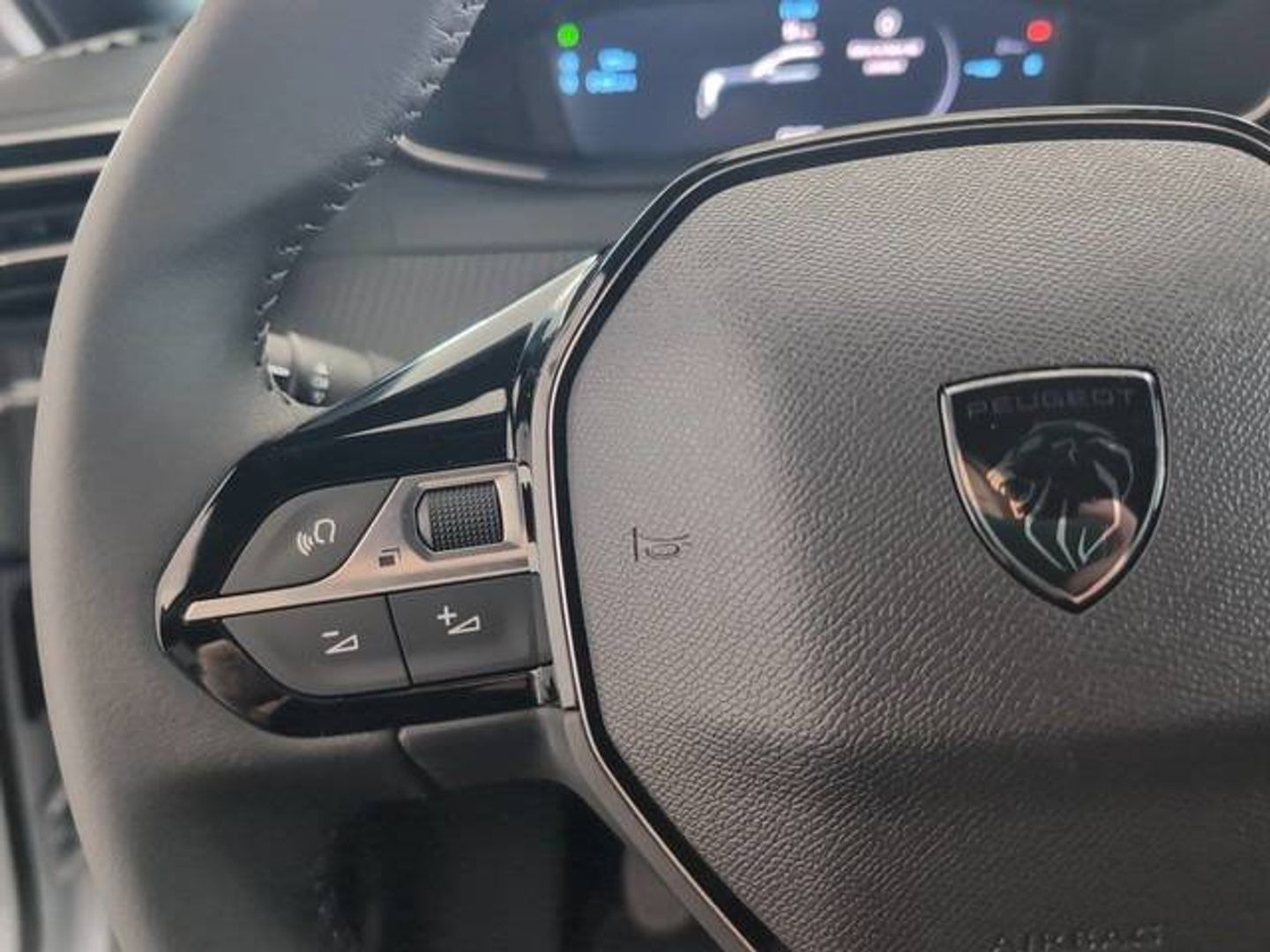 Peugeot 2008 PureTech 100 S&S Allure 75 kW (100 CV)