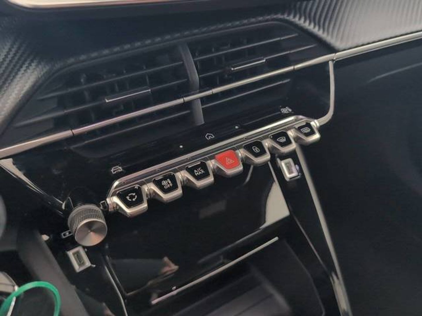 Peugeot 2008 PureTech 100 S&S Allure 75 kW (100 CV)