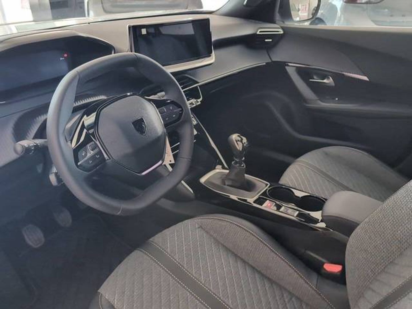 Peugeot 2008 PureTech 100 S&S Allure 75 kW (100 CV)