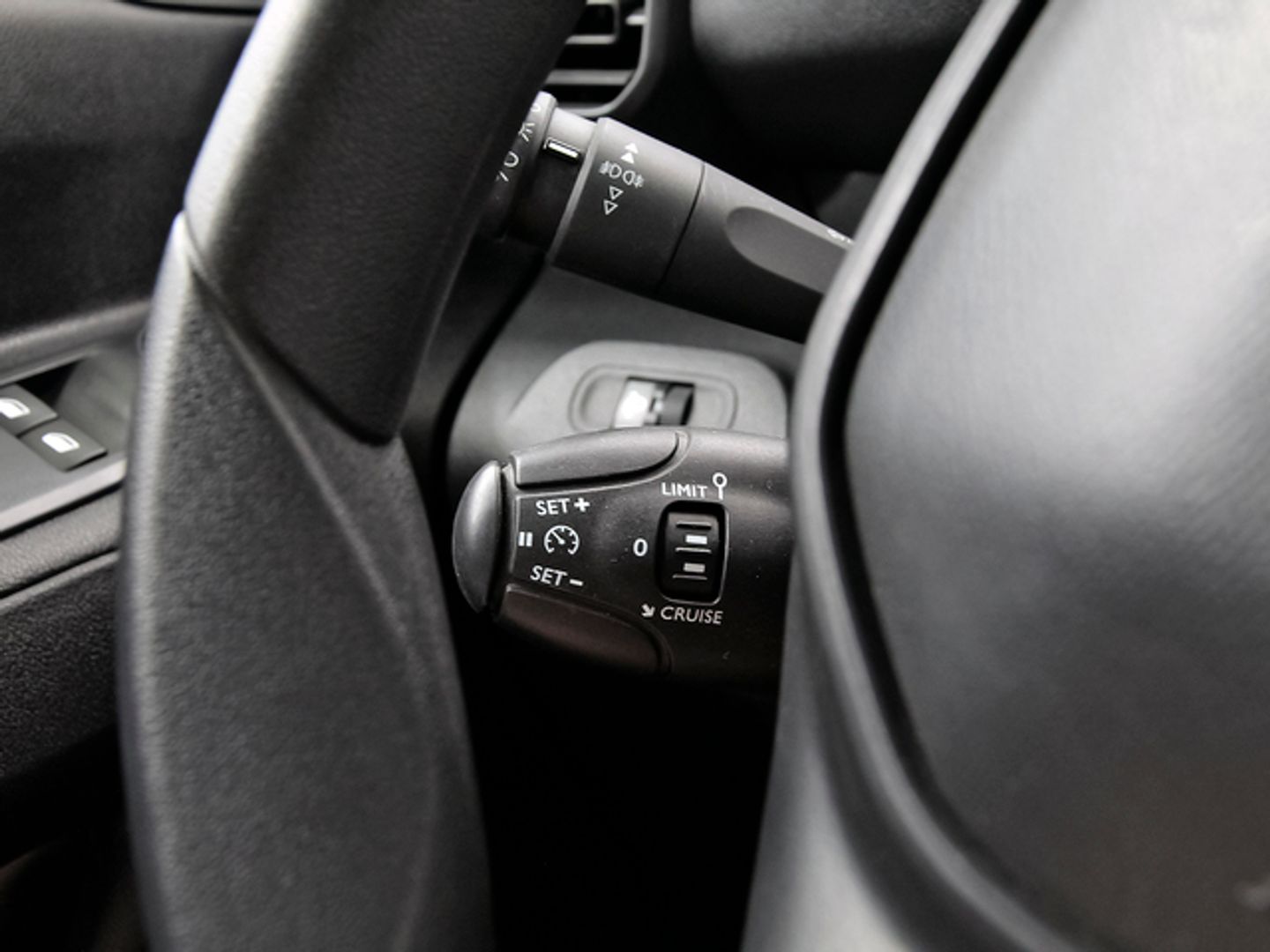 Peugeot Partner Furgon BlueHDi 100 Pro Standard 1000kg 73 kW (98 CV)