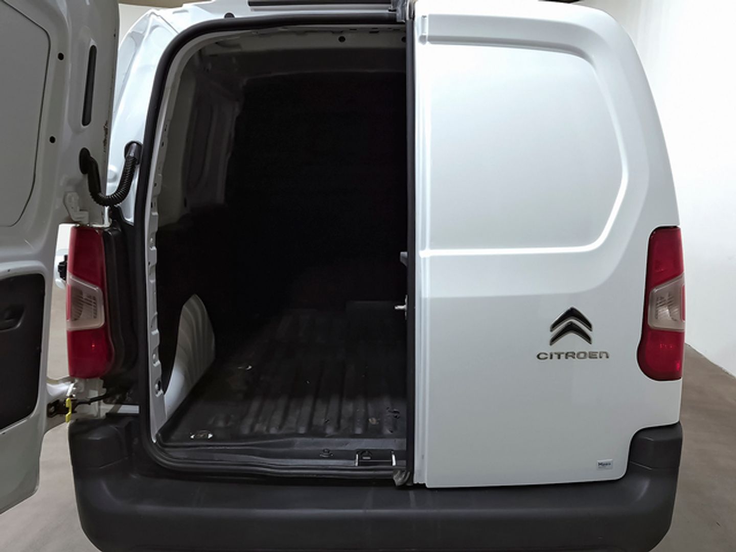 Citroen Berlingo Furgon BlueHDi 100 Talla M Control 75 kW (102 CV)