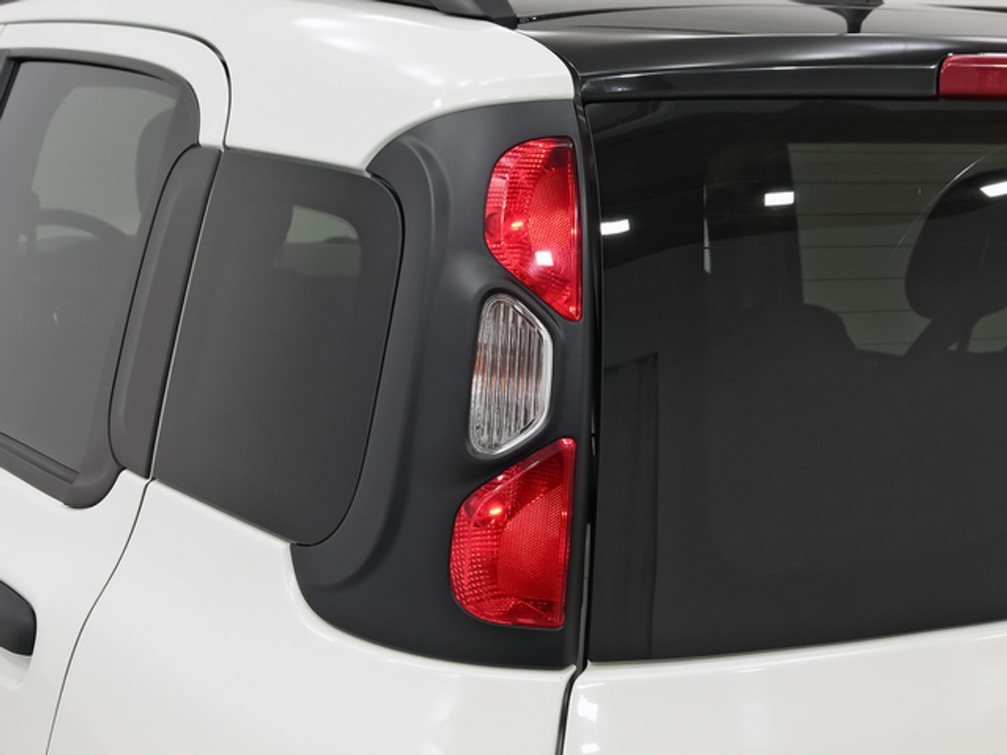 Fiat Panda 1.0 Gse City Cross 51 kW (70 CV) Blanco Sedan