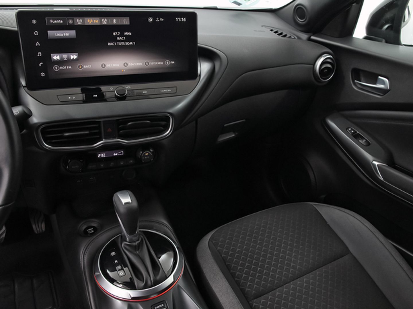 Nissan Juke DIG-T N-Connecta 4x2 DCT 84 kW (114 CV)