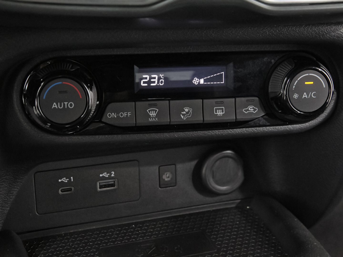 Nissan Juke DIG-T N-Connecta 4x2 DCT 84 kW (114 CV)