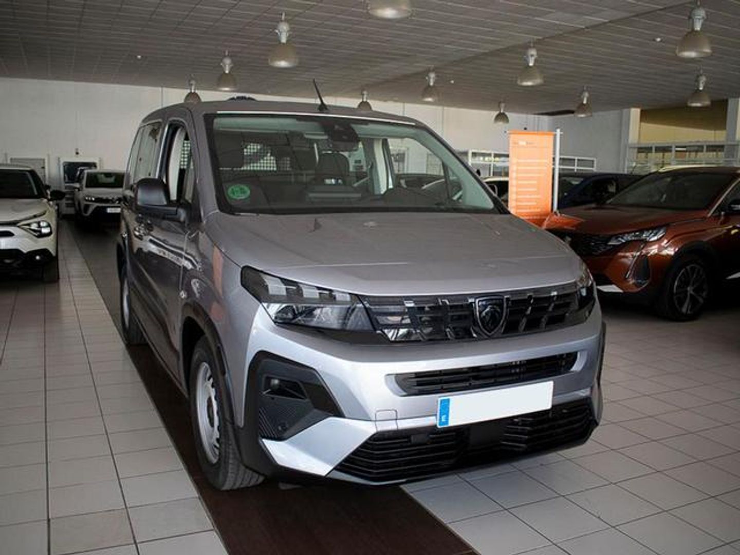 Peugeot Rifter Active Business Standard BlueHDi 73 kW (100 CV) Gris Industrial