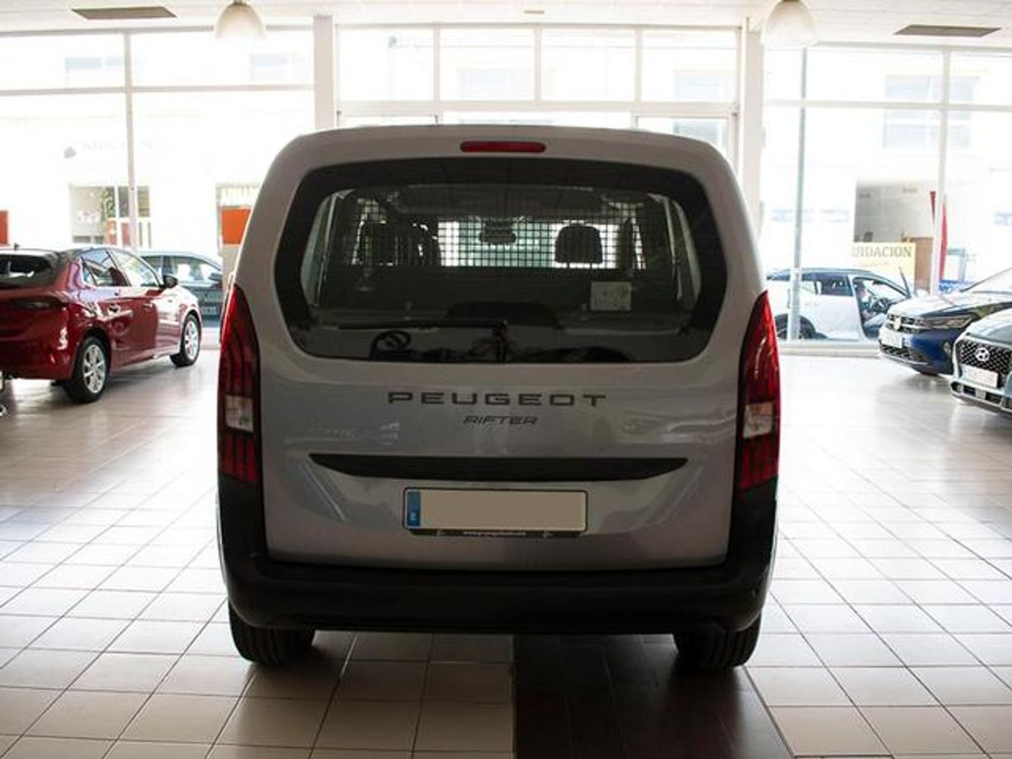 Peugeot Rifter Active Business Standard BlueHDi 73 kW (100 CV)