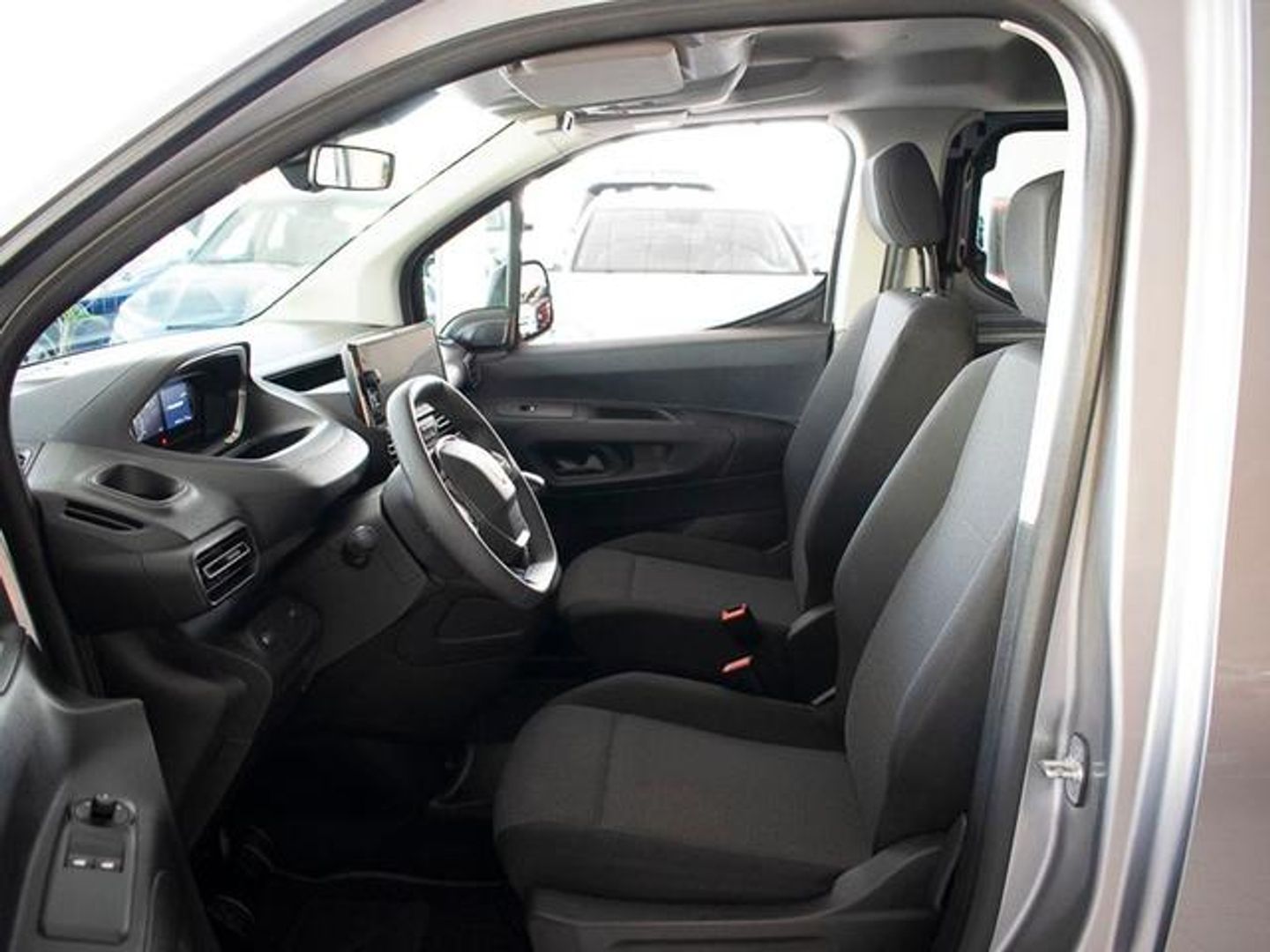Peugeot Rifter Active Business Standard BlueHDi 73 kW (100 CV)